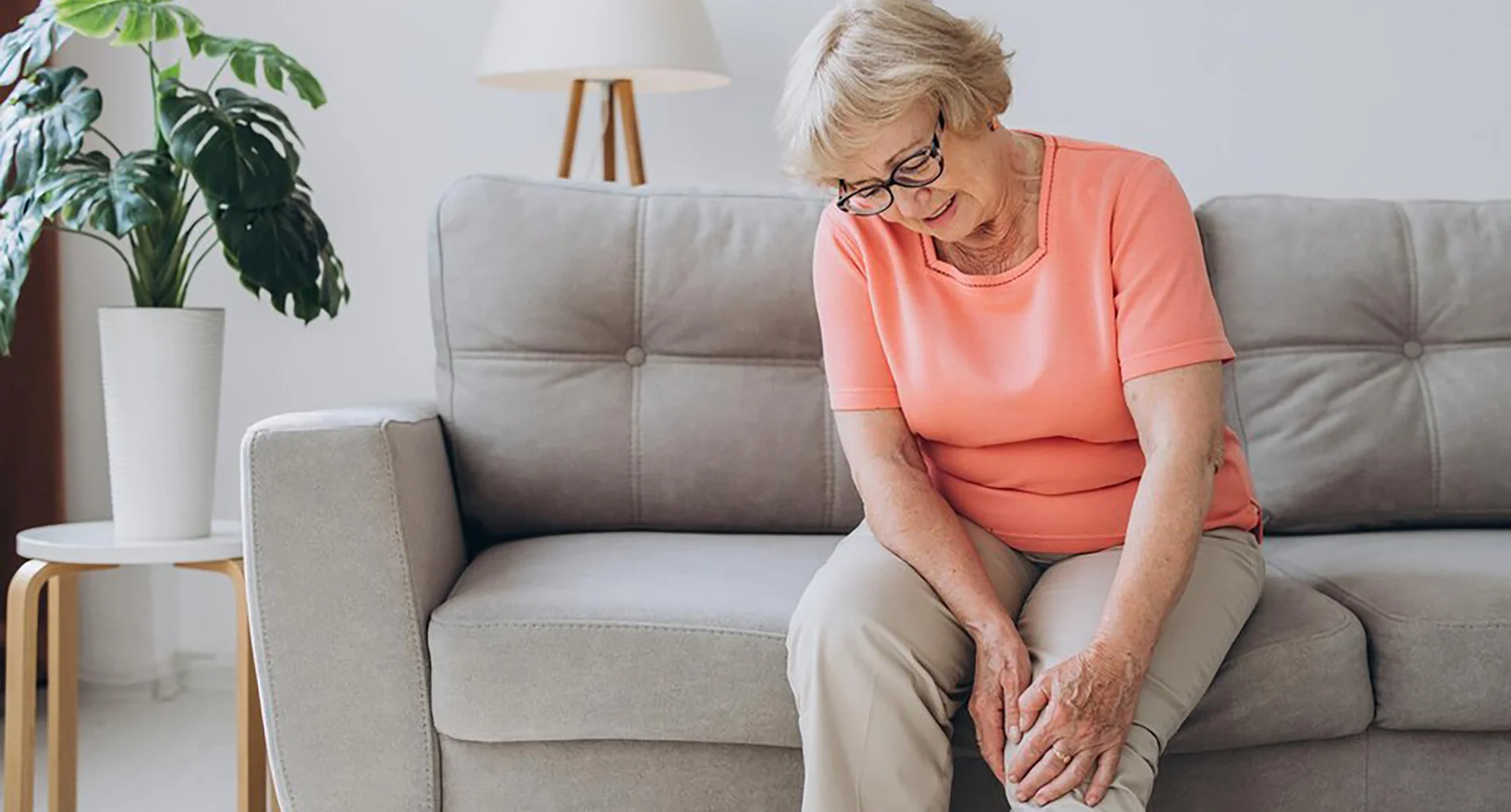 Image for the 'Managing Menopause and Joint Pain: A Practical Guide' post by PatchMD - Vitamin Patches and Supplements, featuring the post's title and emphasizing the subject of managing joint pain during menopause